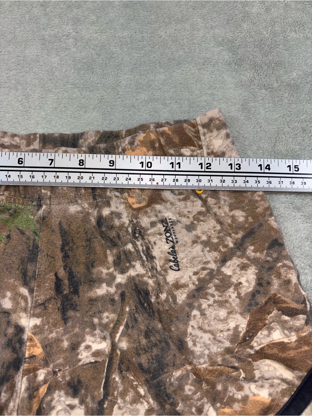 Cabelas Shorts Size small - Picture 3 of 5